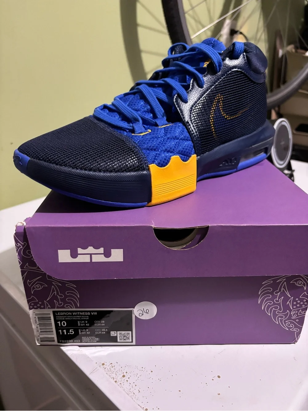 LeBron Witness VIII Men's Basketball Sneakers - Navy Blue & Gold - Picture 2 of 4